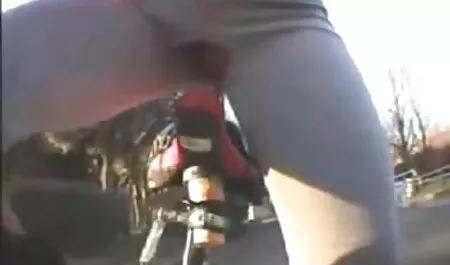 Kanos barna szereti, hogy fedezi a forró családi szex magyarul cum