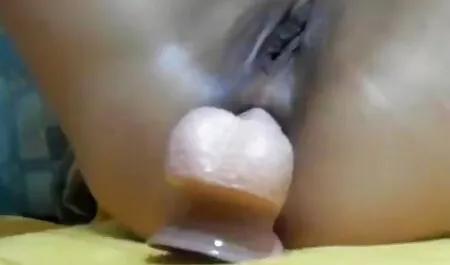 Karas családi pornó videók férje nézi, ahogy vesz egy nagy fasz