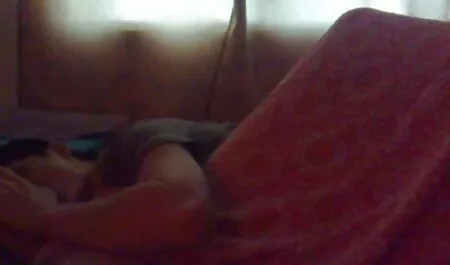 Aranyos Japán családi sex video lány Momo kap