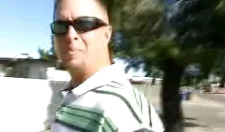 A Gangbang családi szex videók orgia folytatódik.