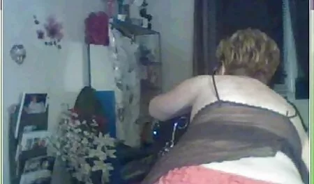 Baszd meg a családisex punci egy üveg pezsgőt