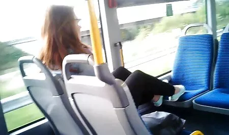 Tini ribanc magas sarkú cipő, harisnya használ vibrátor családi sexvideok