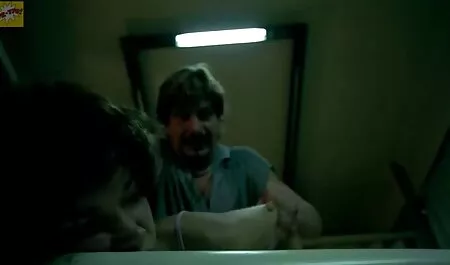 Twink egy családi pornó nagy kakas fodes egy aranyos srác-twink
