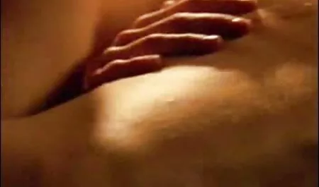 Két kanos srácok dömpingelt cowgirl családi szeksz videók stílus