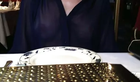 Dögös Milf sétál durva csaladi xex