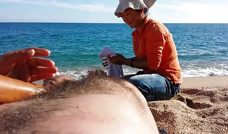 DADDY4K. Sohn erwischt seine Freundin und seinen Vater beim alten apa anya lánya szex und junge