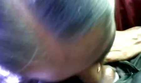 A kanos naptár lány szereti a friss családi sex video húst.