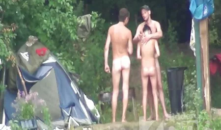 Ladyboy nő, nagy cicik, fúj, fecskék egy kövér kakas családi szex magyarul