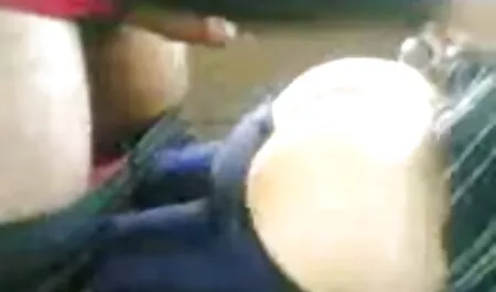 Hatalmas Mellek, Segg maszturbálni nedves punci. családi sex videók