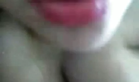 Egy pornó családi fekete Amatőr szopást adott egy kövér, érett melegnek.